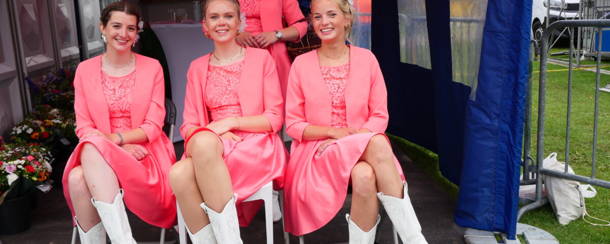 Nagenieten van foto’s en andere verslagen